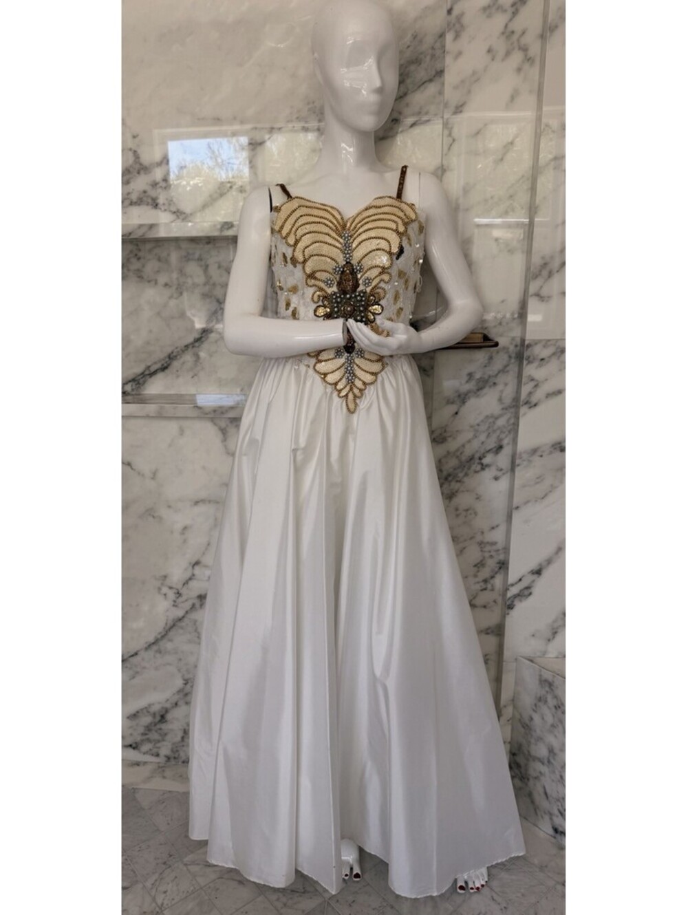 Vintage Alyce Designs White & Gold Beaded Sequin Formal Prom Gown Dress Size 4